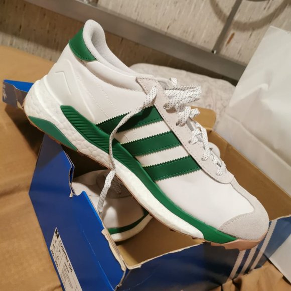 シューズ ADIDAS HUMAN MADE X COUNTRY FREE HIKER ADIDAS X HUMAN MADE COUNTRY FREE HIKER - GREEN – Undefeated